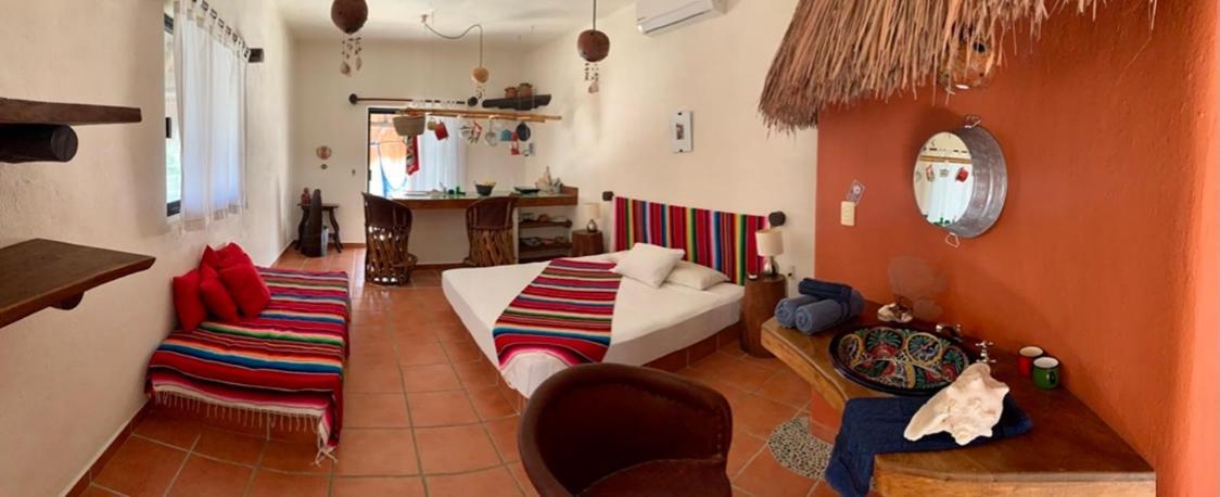 Lo Nuestro Petit Hotel Тулум Екстериор снимка