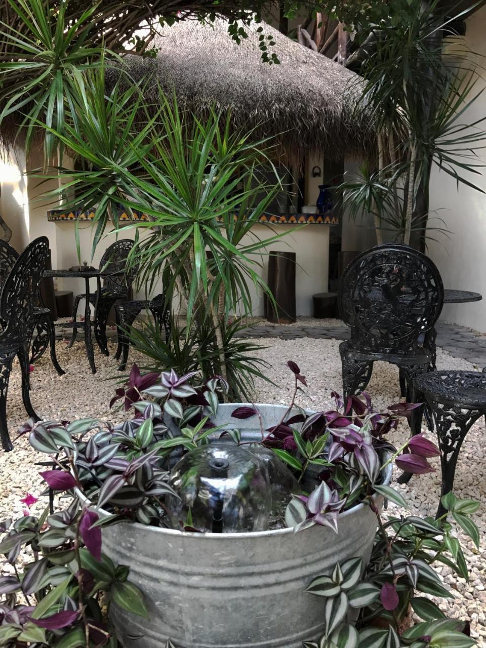 Lo Nuestro Petit Hotel Тулум Екстериор снимка