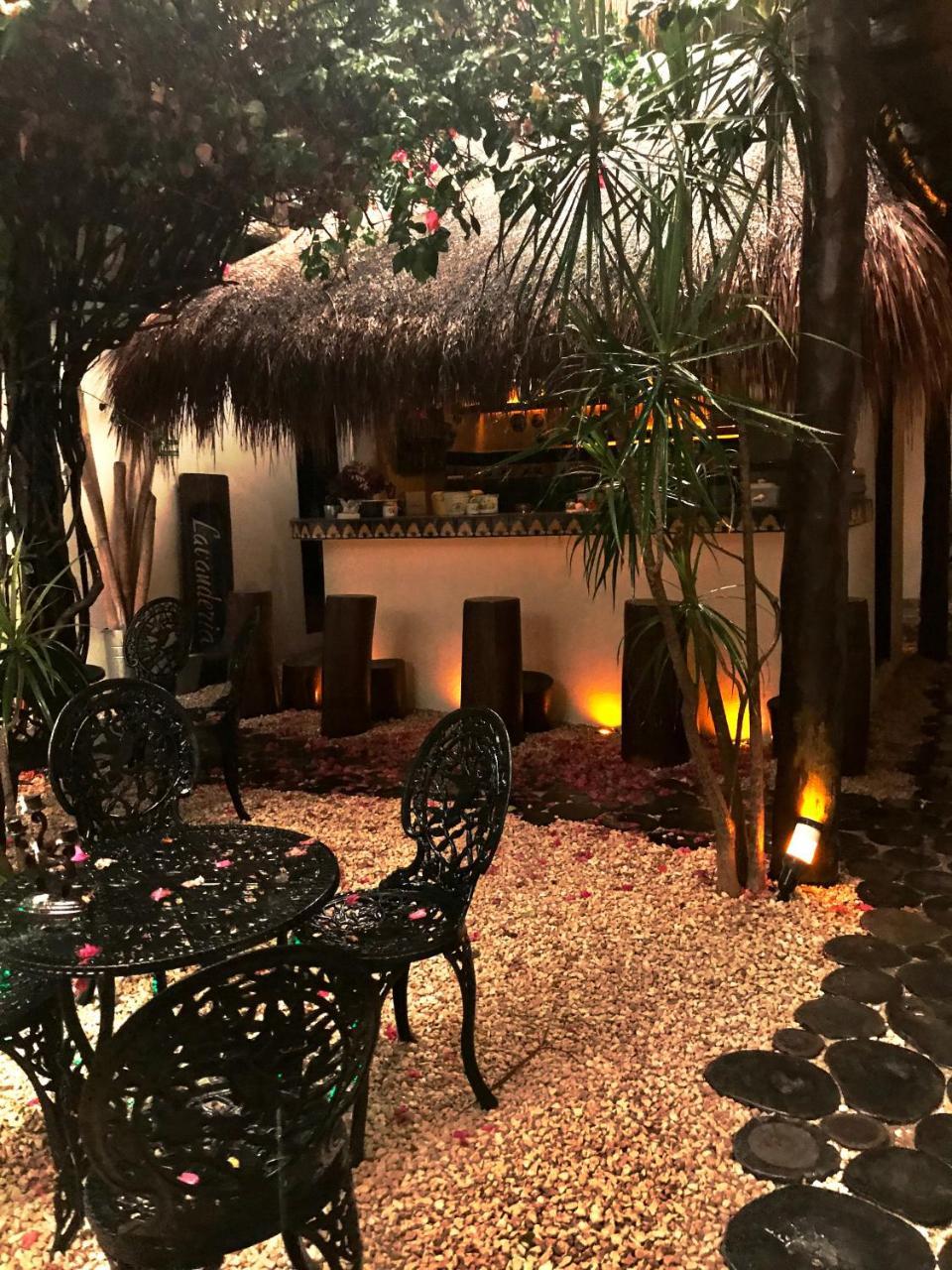 Lo Nuestro Petit Hotel Тулум Екстериор снимка