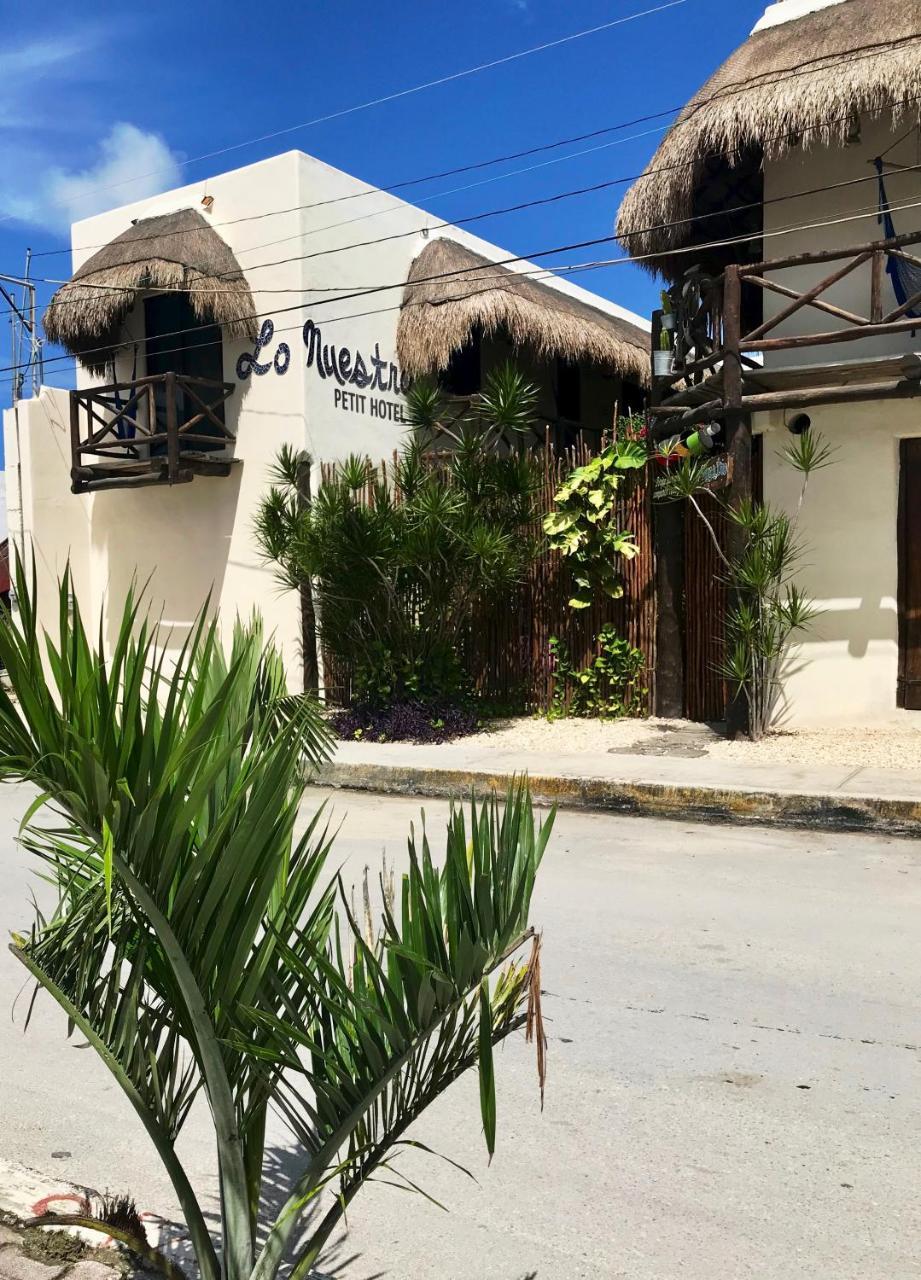 Lo Nuestro Petit Hotel Тулум Екстериор снимка