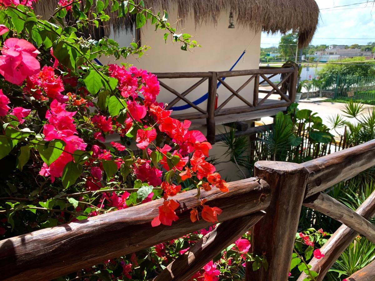 Lo Nuestro Petit Hotel Тулум Екстериор снимка