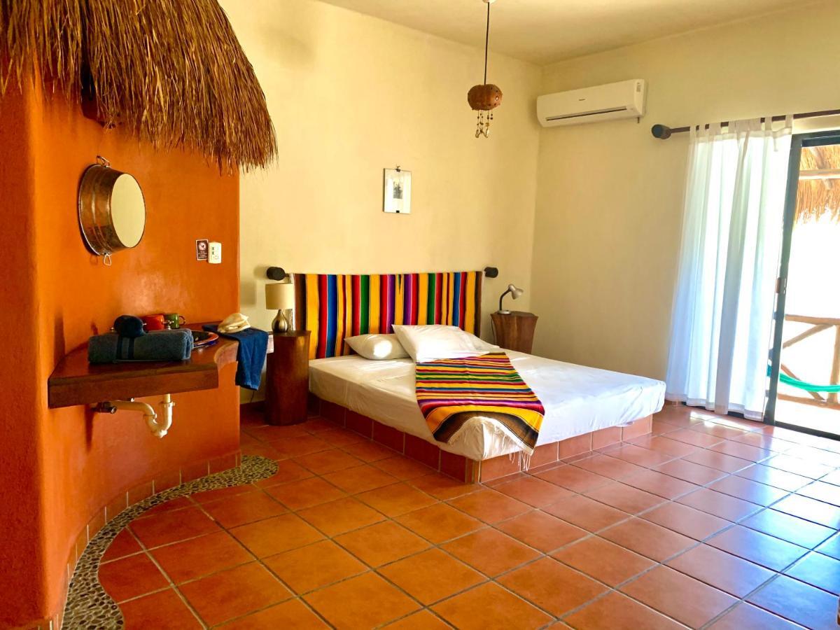 Lo Nuestro Petit Hotel Тулум Екстериор снимка