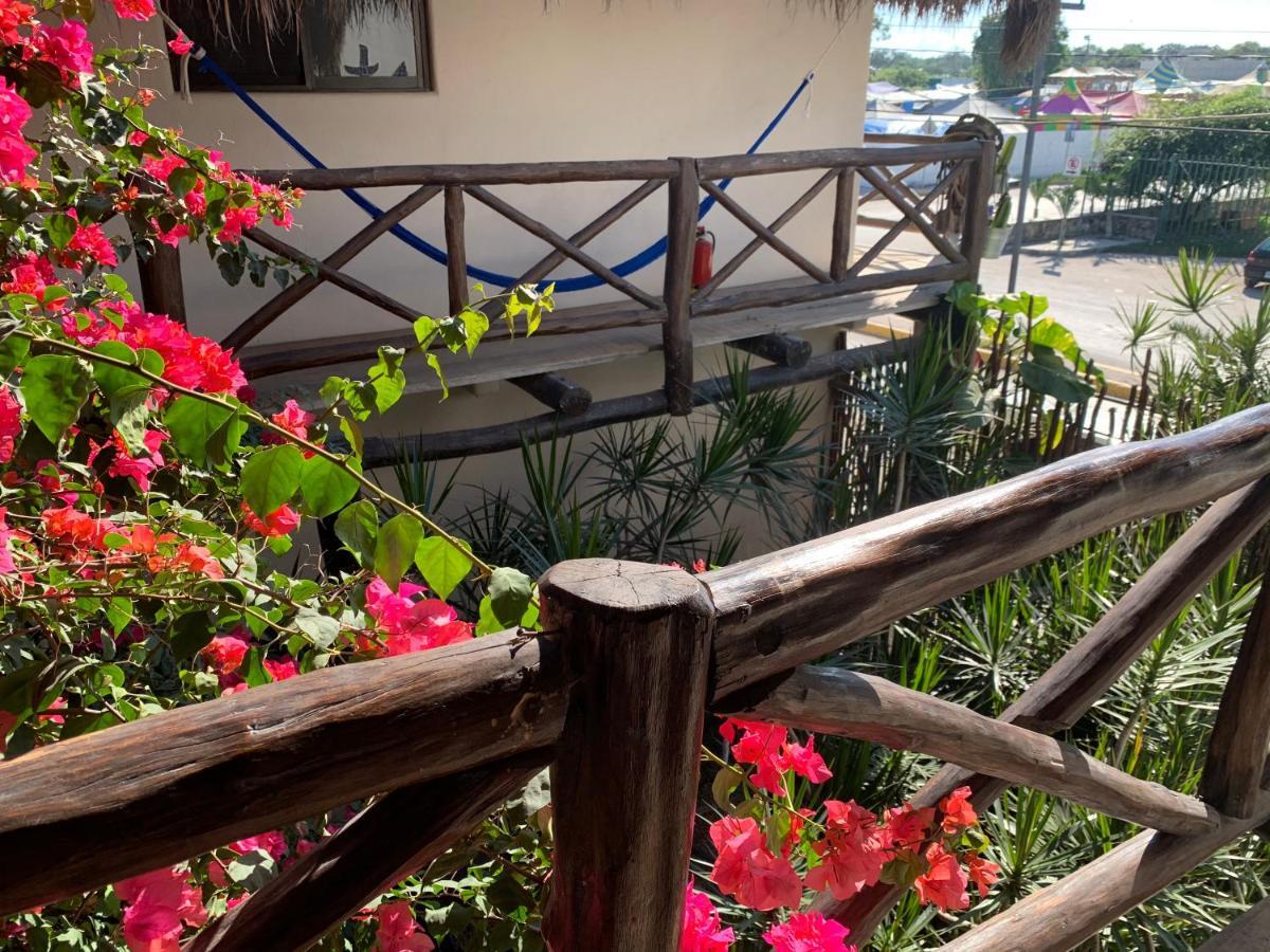 Lo Nuestro Petit Hotel Тулум Екстериор снимка